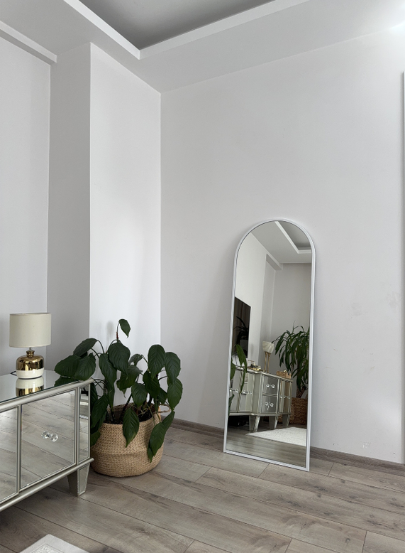 140X50 BEYAZ OVAL AYAKLI BOY AYNASI